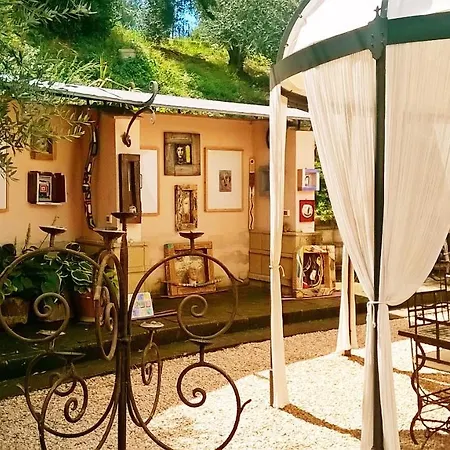 Farm stay Agriturismo Podere Santa Rita Montescudaio